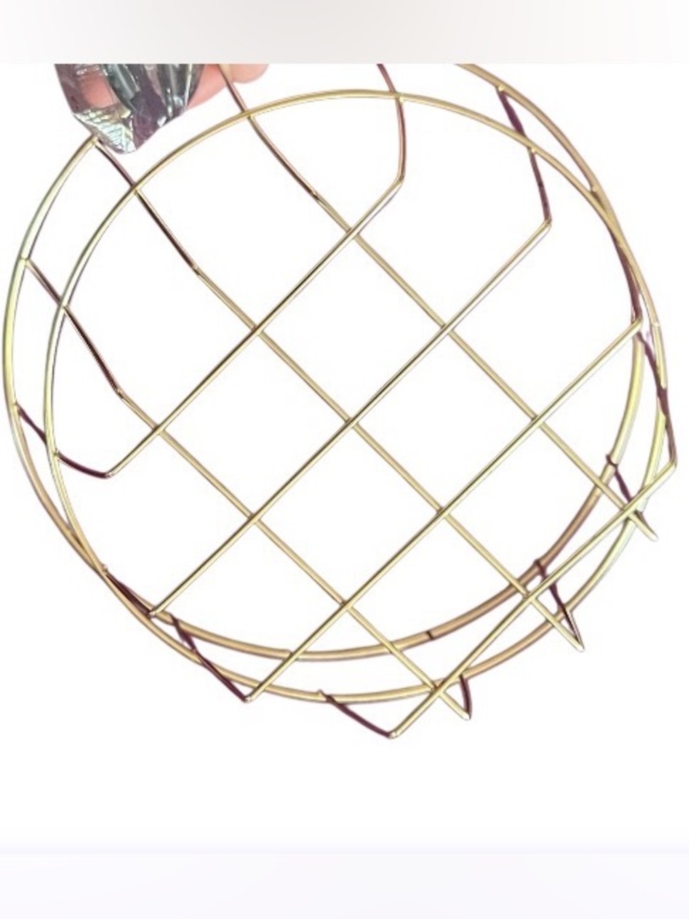 Gold Wire Storage Basket, Metal Gold Storage Basket and Greenery Brand New - Picture 8 of 9
